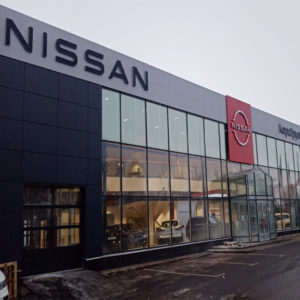 Завершили монтаж фасада для дилера Nissan