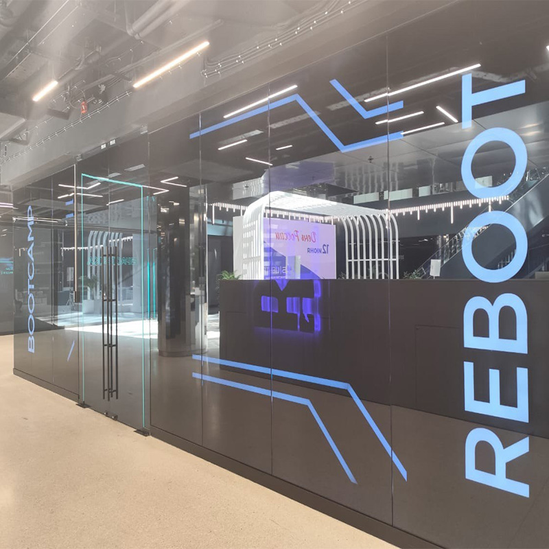 Световые буквы для фитнес-клуба REBOOT Световые буквы для фитнес-клуба REBOOT